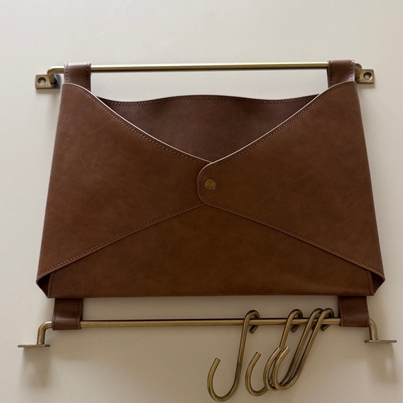 Threshold Entryway Organizer - Picture 7 of 8